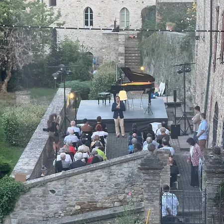 Comfortable Apartment In Castell'Arquato Of 80 M² アパート